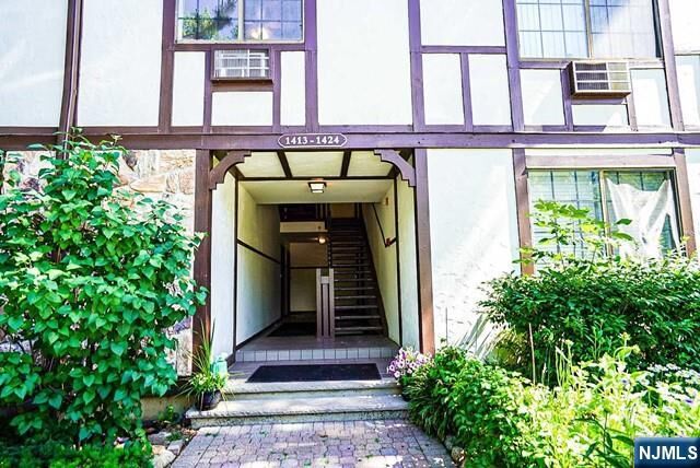 Property Photo:  1418 Faulkner Court  NJ 07430 