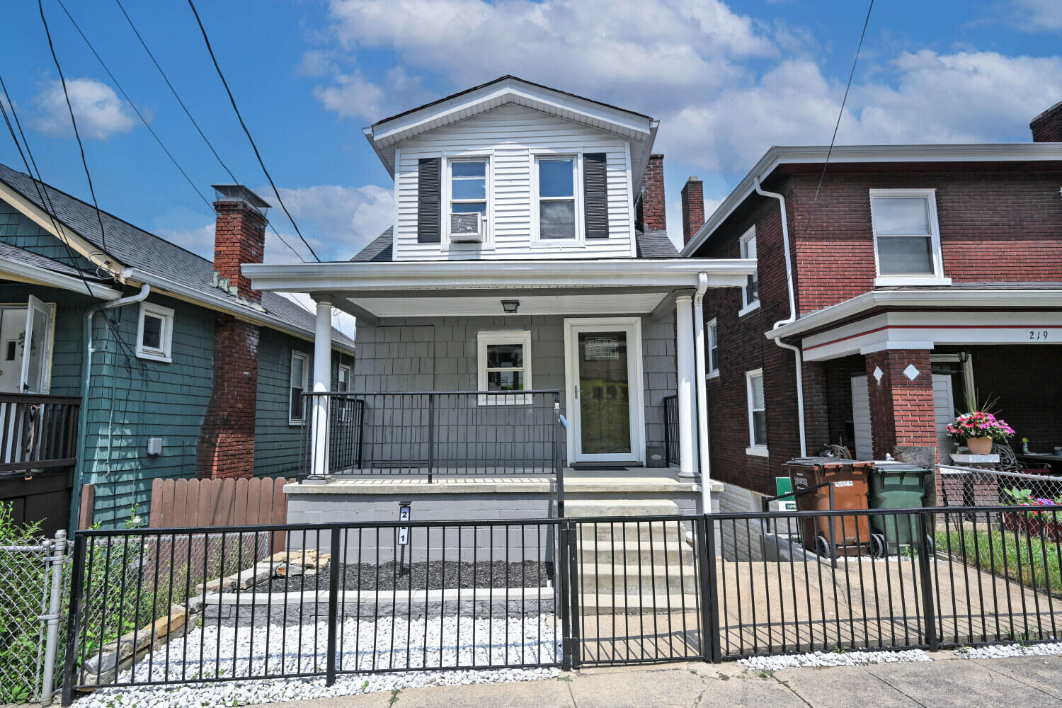 Property Photo: 221 W 13th Street KY 41071