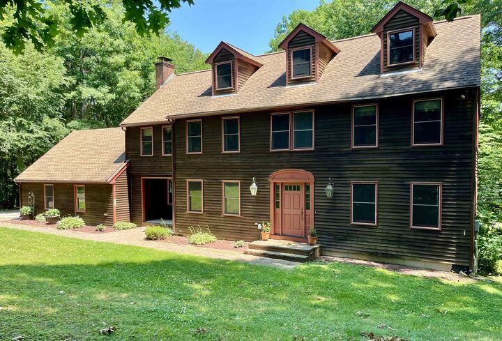 Property Photo:  6 Gas Light Lane  NH 03833 