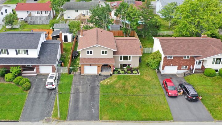 Property Photo: 42 Cedar Crescent NS B2V 1Y6