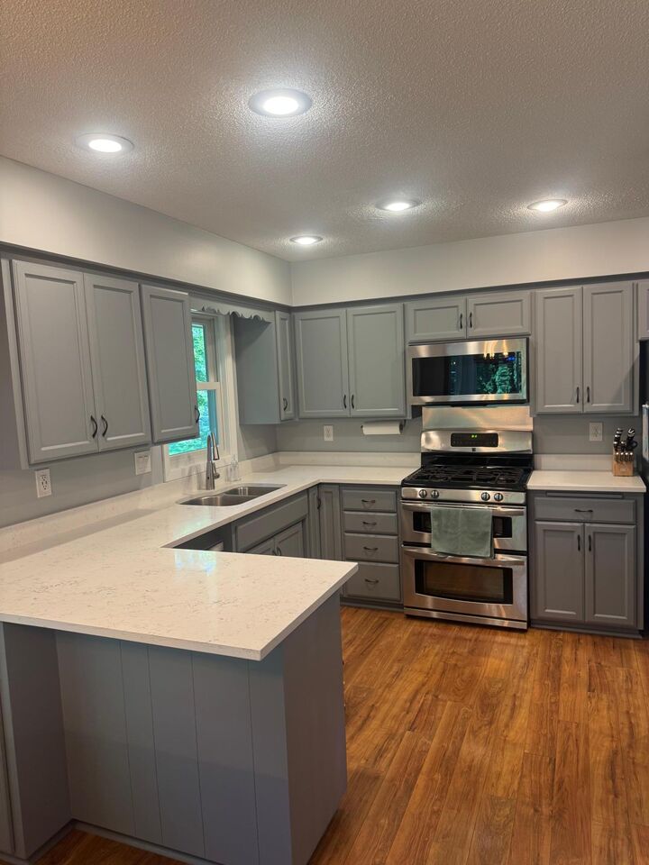 Property Photo:  404 Highland Drive  MN 55317 
