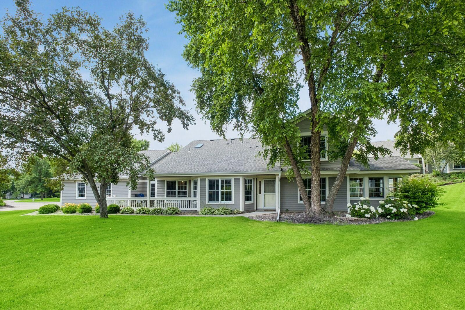 Property Photo:  1729 Donegal Drive  MN 55125 