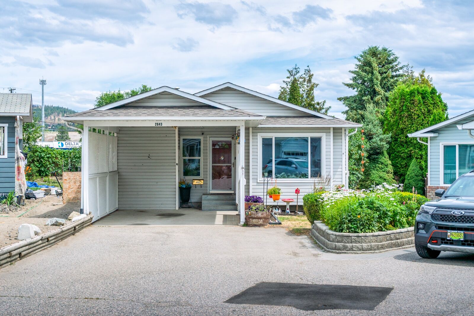 Property Photo:  2643 Applegreen Court  BC V1Z 3K8 