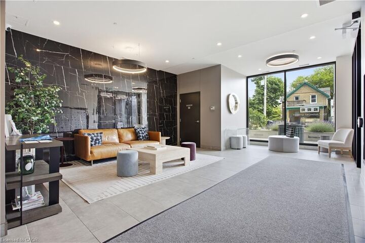Property Photo:  100 Garment Street 1608  ON N2G 0C3 