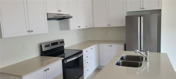 Property Photo:  57 Freedom Crescent  ON L0R 1W0 