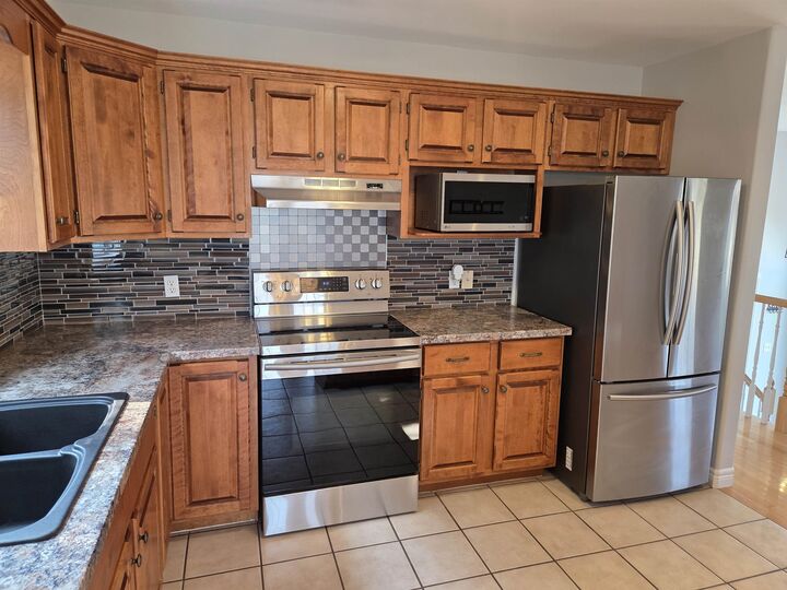 Property Photo:  22 Hughes Court  PE C1C 1P9 