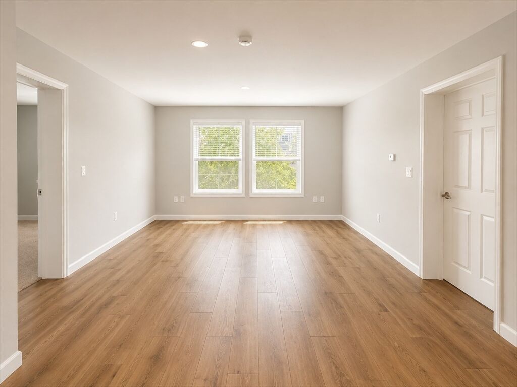 Property Photo:  57 North Avenue 8  MA 01760 
