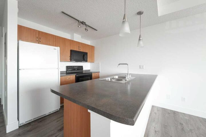 Property Photo:  136D Sandpiper Road 418  AB T9K 0J7 