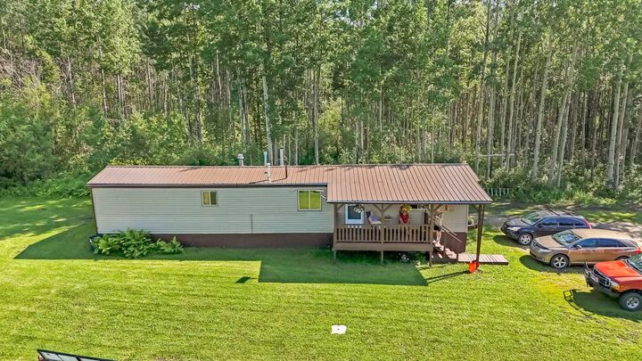 Property Photo: 70280 Highway 747 AB T0H 3H0