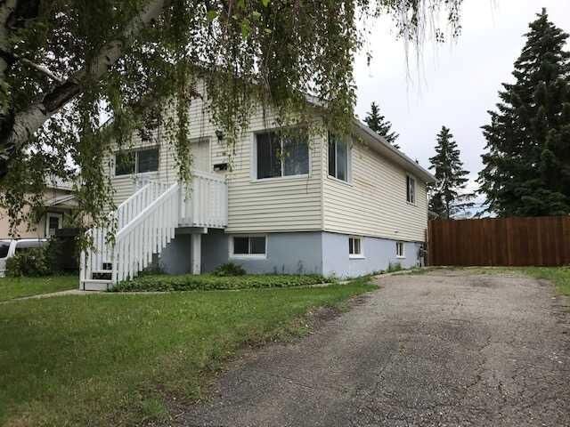 Property Photo:  2715 14 Avenue SE  AB T2A 0J7 