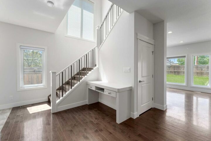 Property Photo:  1 Cole Way  AB T4S 0L6 