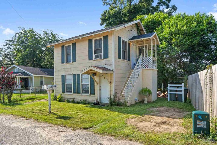 Property Photo: 4210 Gaffney St FL 32505