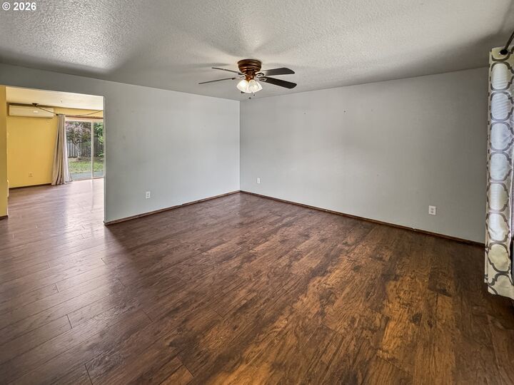 Property Photo: 14405 SE 7th St WA 98683