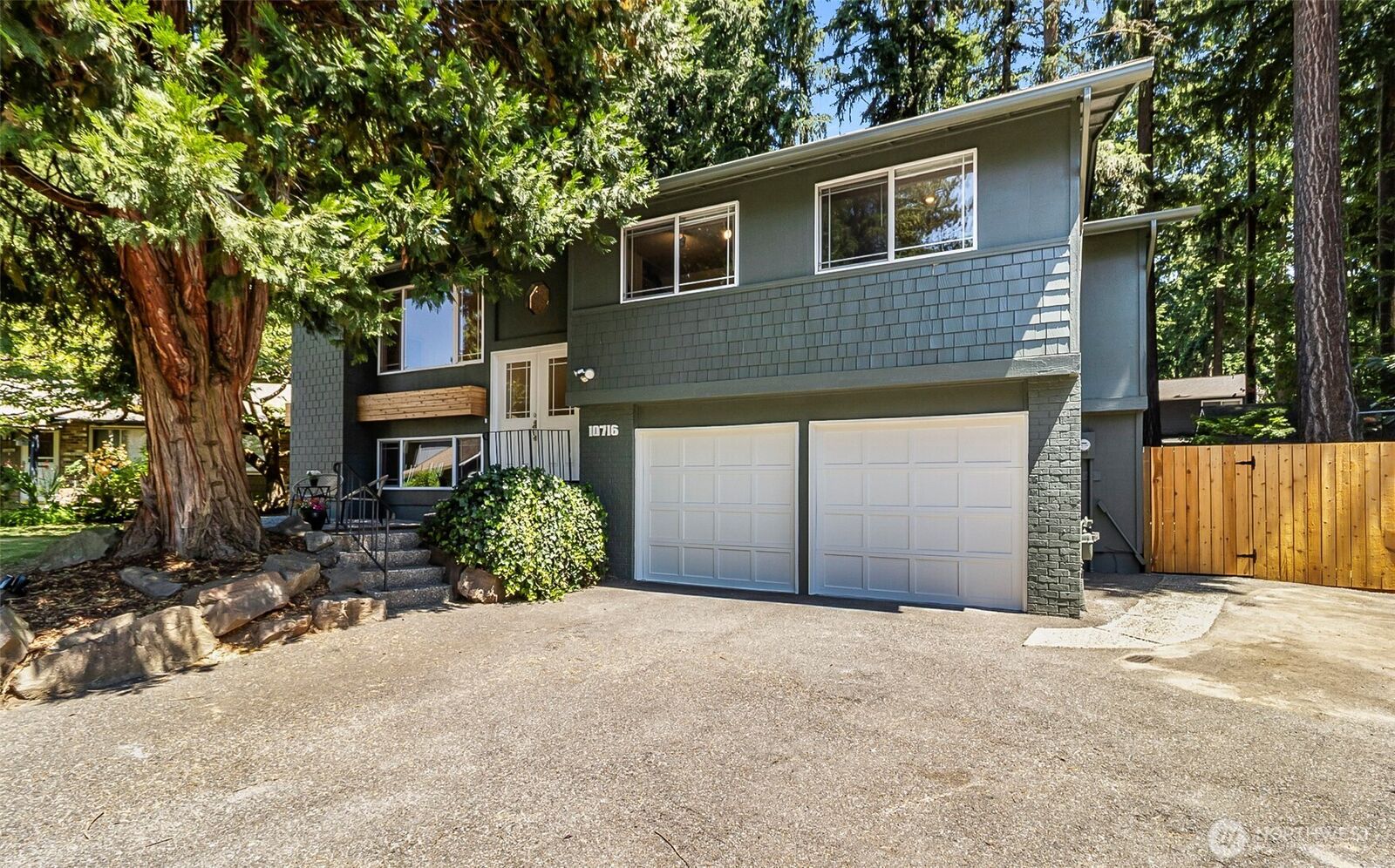 Property Photo:  10716  127th Avenue NE  WA 98033 