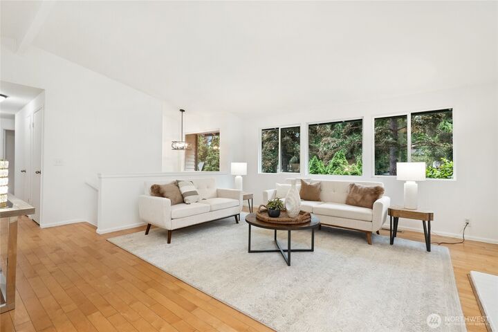 Property Photo: 3524 170th Avenue NE WA 98008