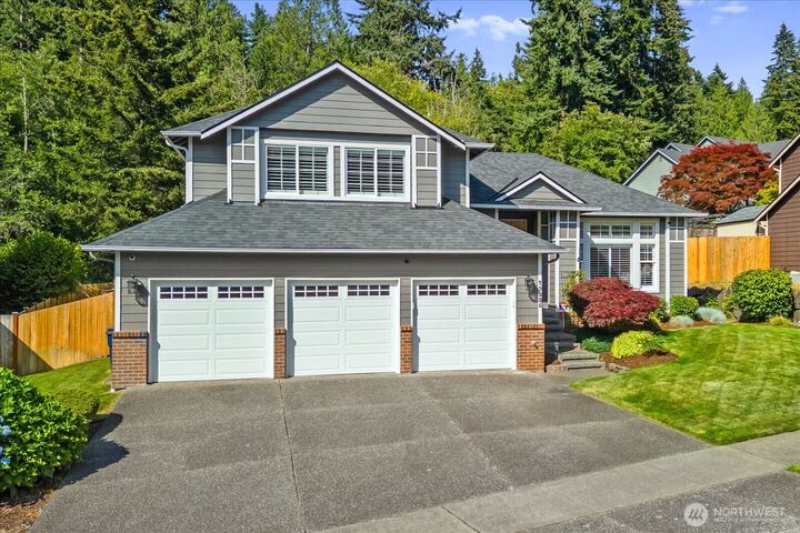 Property Photo: 13225 59th Avenue W WA 98026