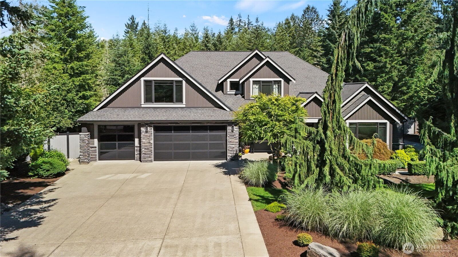 Property Photo:  31256  218th Place SE  WA 98010 