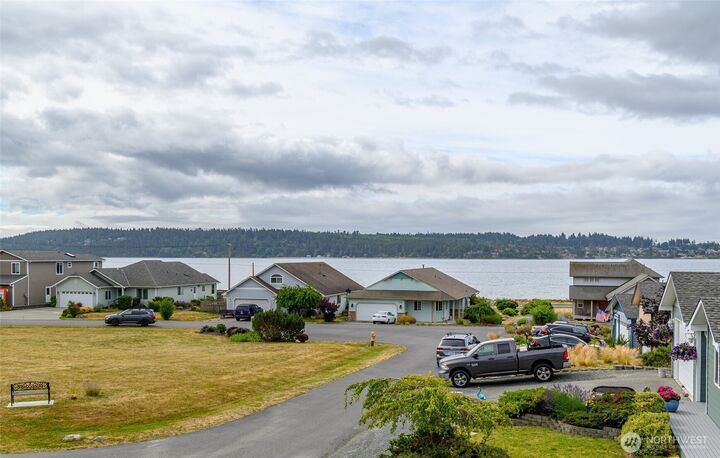 Property Photo: 1086 Landing Circle WA 98277
