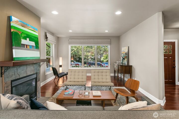 Property Photo:  1506  17th Avenue E  WA 98112 