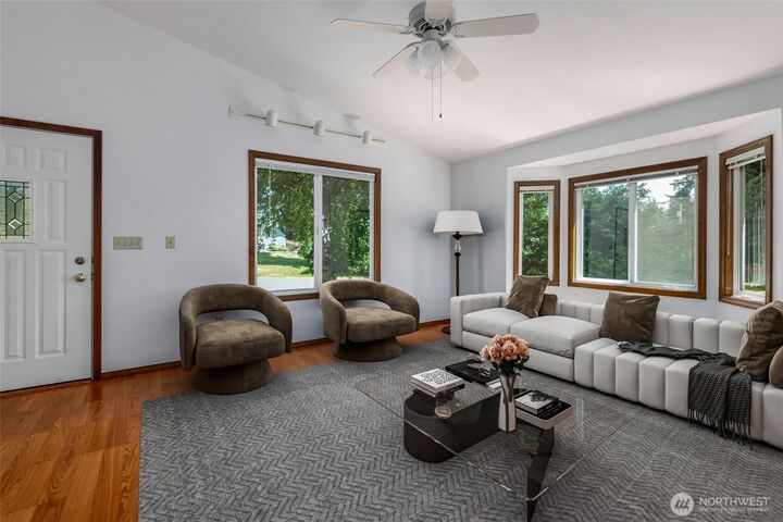 Property Photo:  2165  Norman Drive  WA 98277 