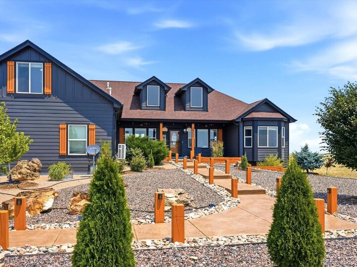 Property Photo:  50111 E Maplewood Place  CO 80102 