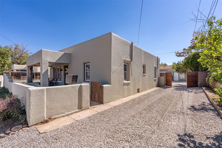 Property Photo: 1724 Paseo De Peralta NM 87501