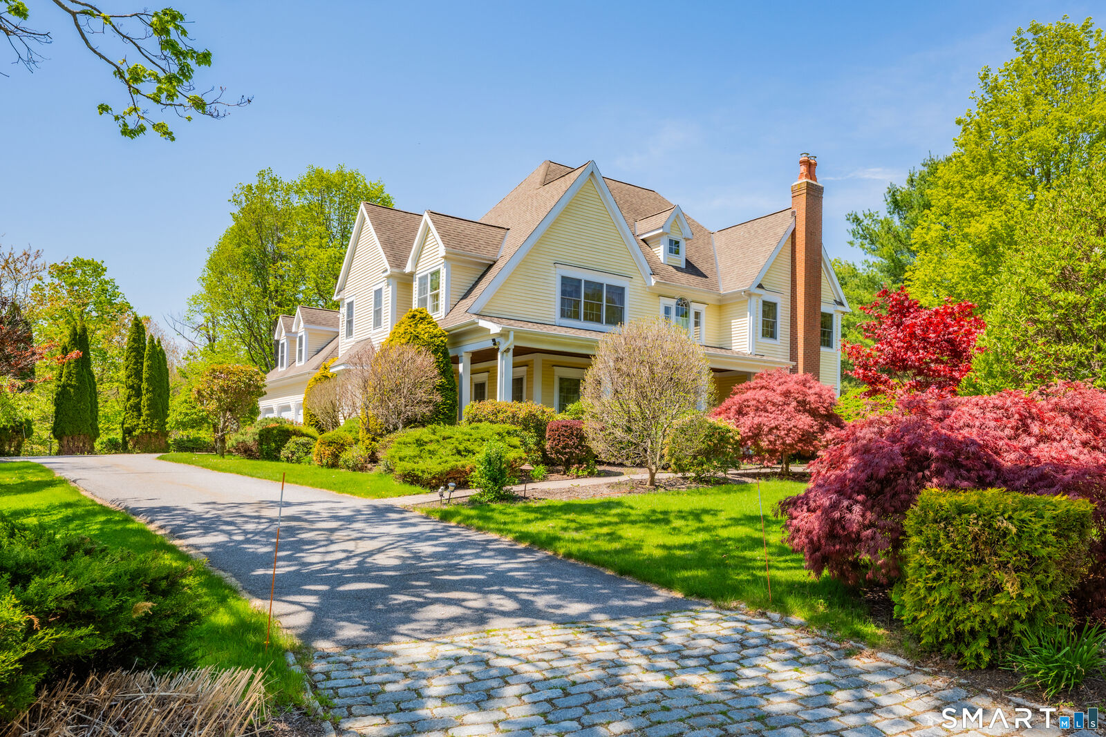 Property Photo:  2 Ventres Way  CT 06013 