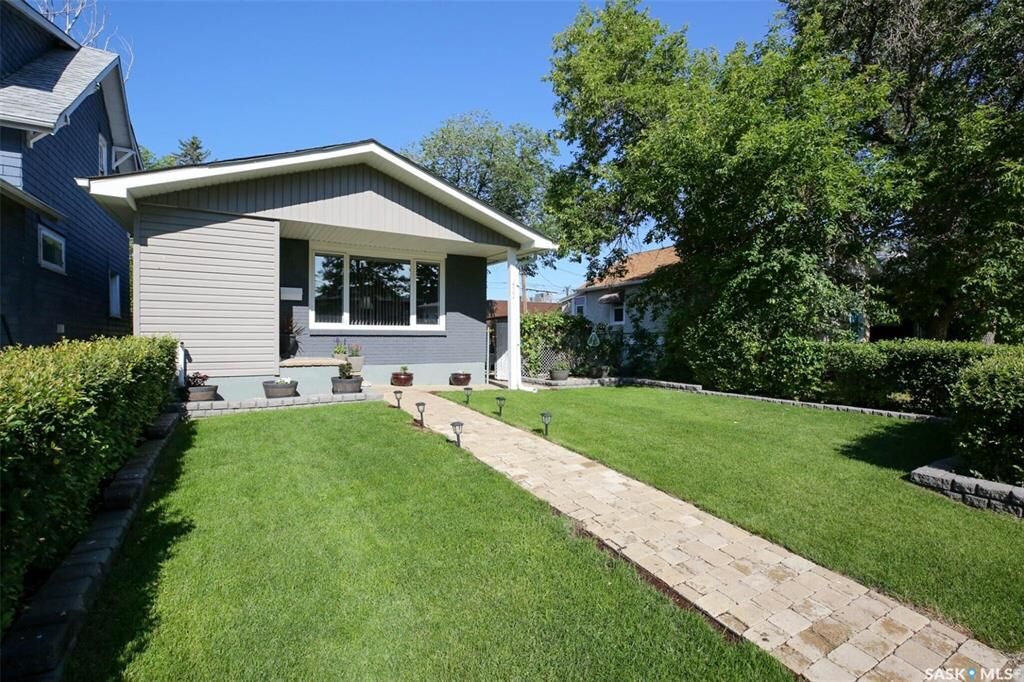 Property Photo:  2122 Wascana Street  SK S4T 4J9 