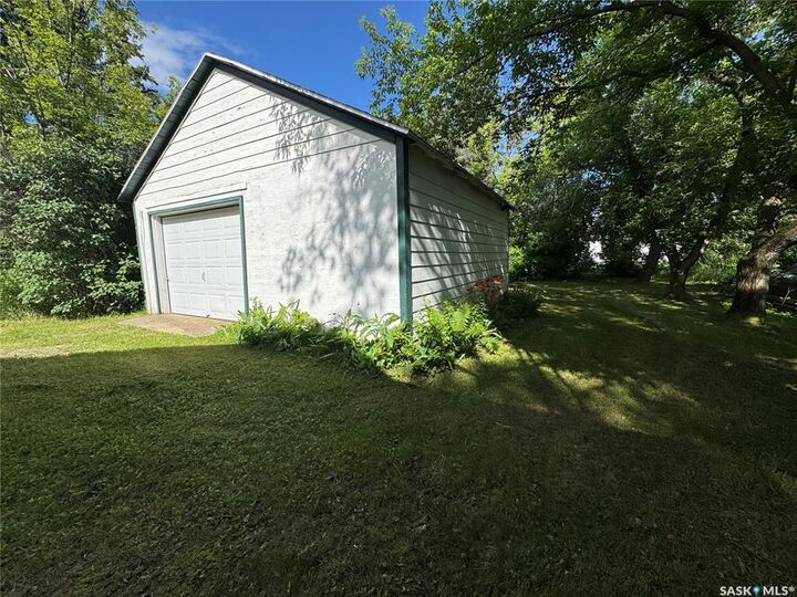 Property Photo: 409 Richmond Street SK S0G 5H0