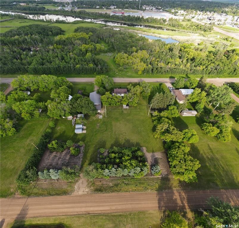 Property Photo:  212 Sully Avenue  SK S3N 4K1 