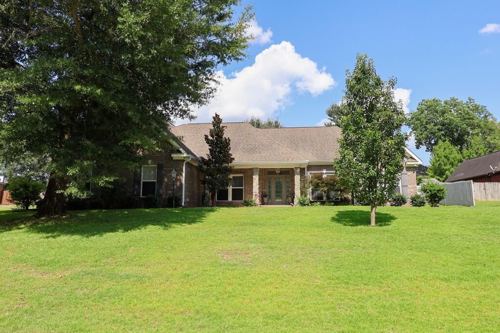 Property Photo: 643 Westbrook Rd AL 36303