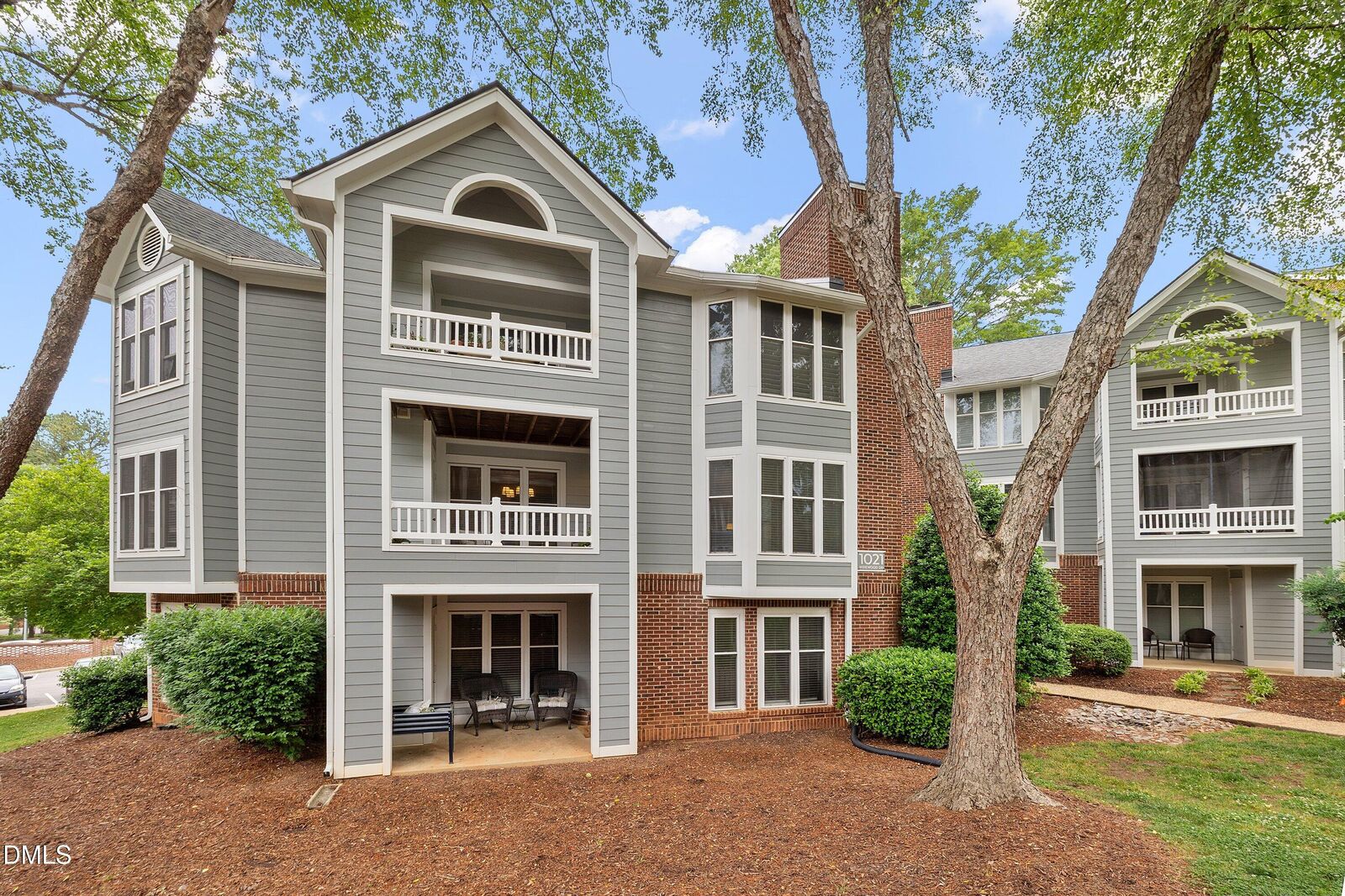 Property Photo: 1021 Wirewood Drive 202 NC 27605