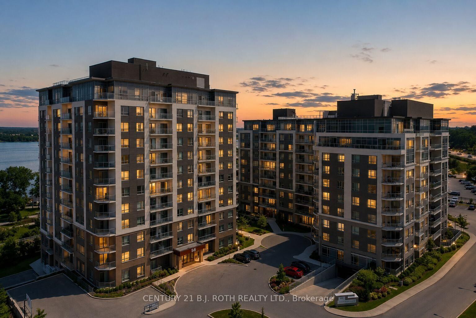 Property Photo:  58 Lakeside Terrace 112  ON L4M 0L5 