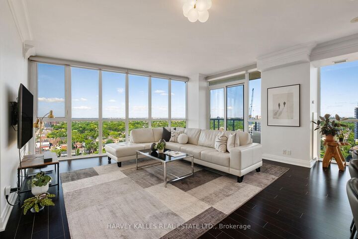 Property Photo:  530 St Clair Avenue W 1602  ON M6C 0A2 