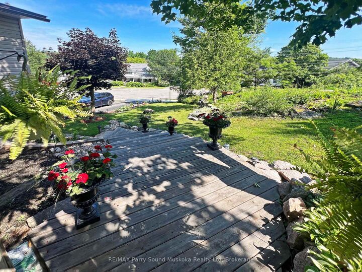 Property Photo: 44 William Street ON P2A 1V1