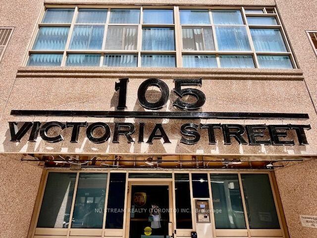 Property Photo:  105 Victoria Street 802  ON M5C 3B4 