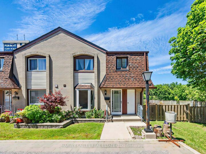 Property Photo: 21 Livonia Place 116 ON M1E 4W5