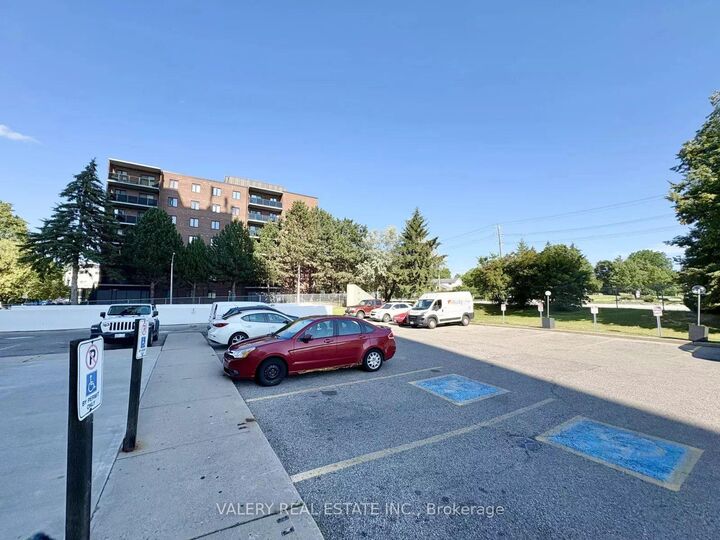 Property Photo:  294 Chandler Drive 1503  ON N2E 2K1 