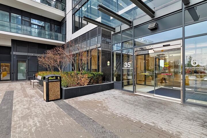 Property Photo:  35 Watergarden Dr. Drive 615  ON L5R 0G8 