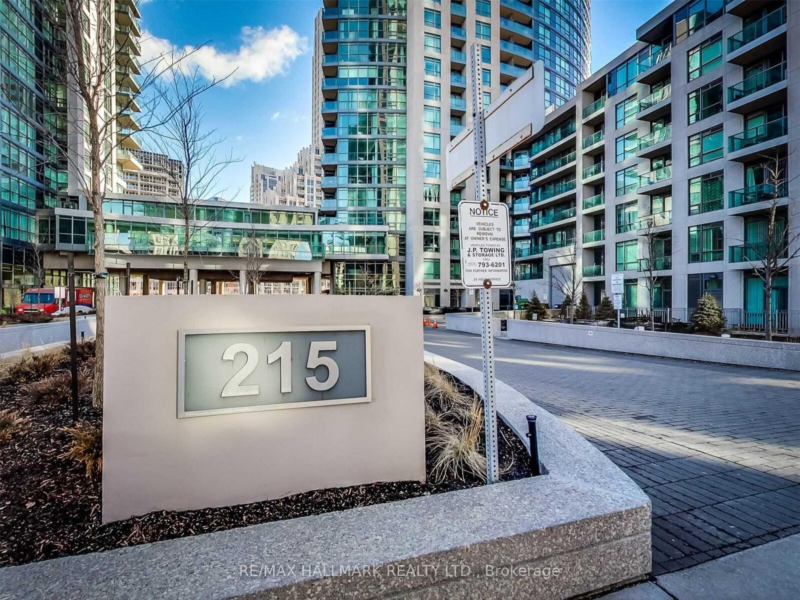 Property Photo:  215 Fort York Boulevard 3808  ON M5V 4A2 