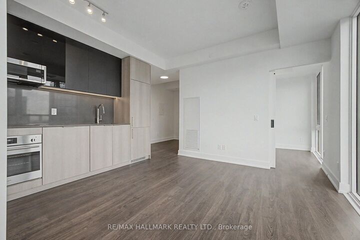 Property Photo: 308 Jarvis Street 3013 ON M5B 0E3