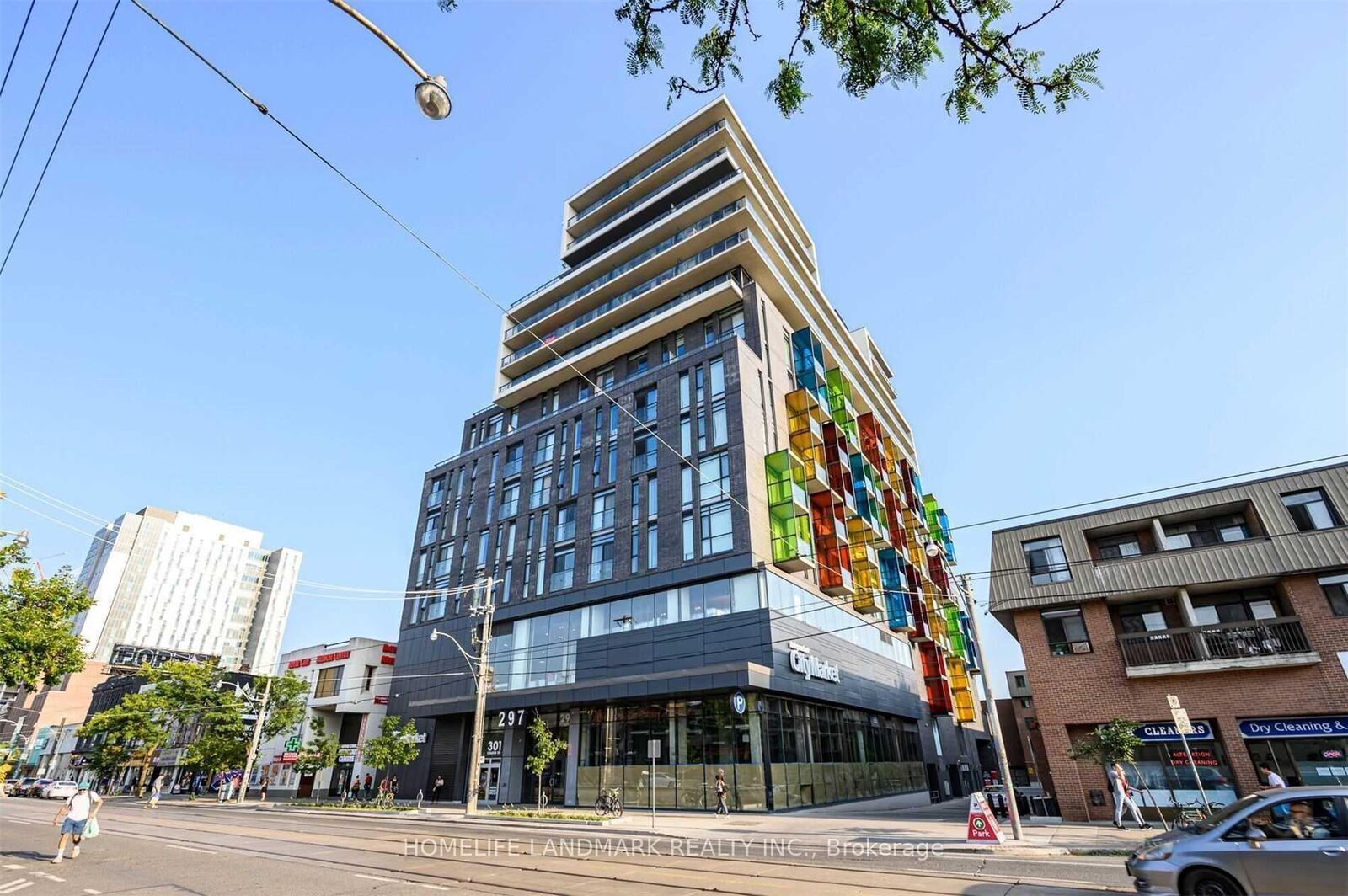 Property Photo: 297 College Street Ph3 ON M5T 1S2