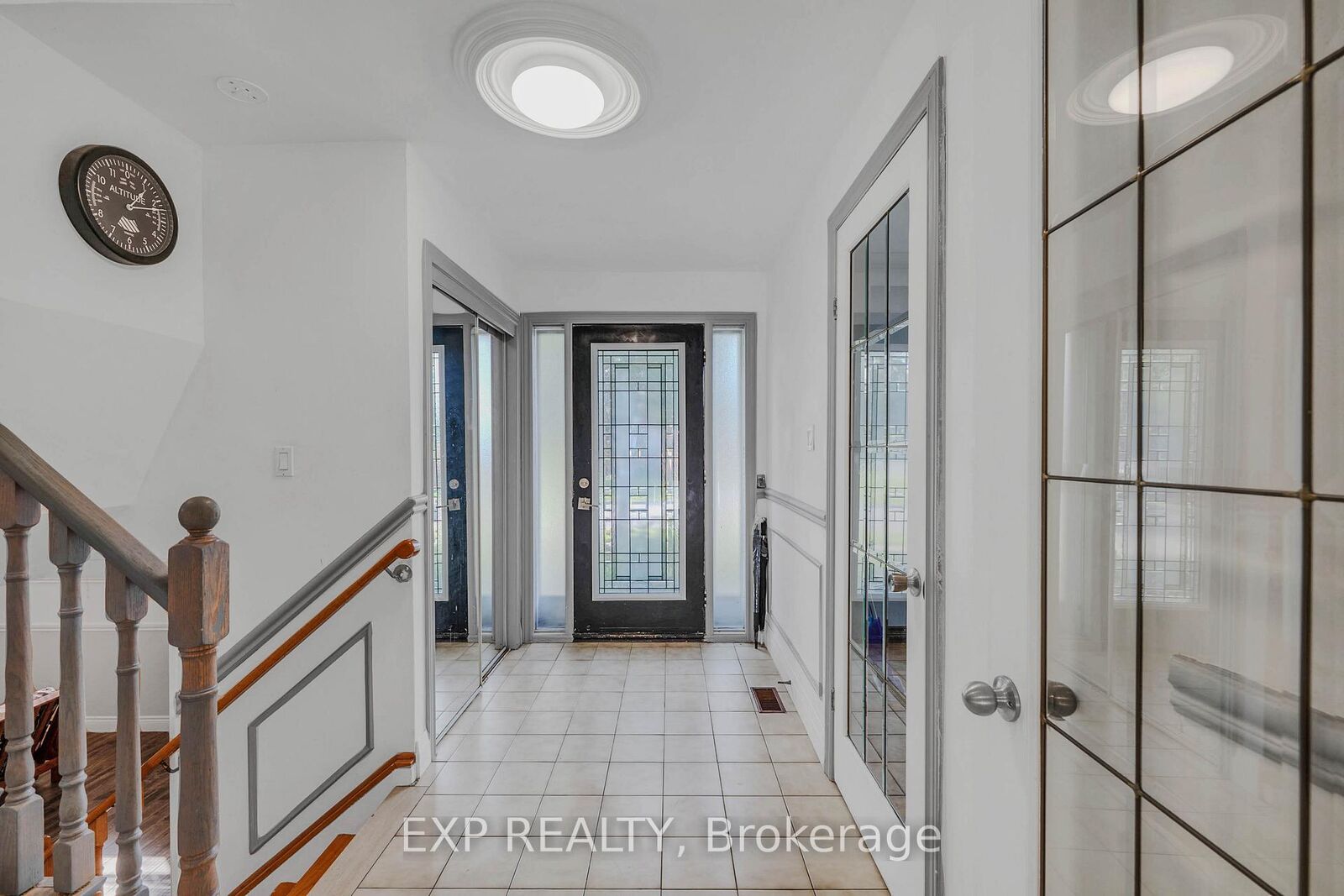 Property Photo: 7201 Sigsbee Drive ON L4T 3L6