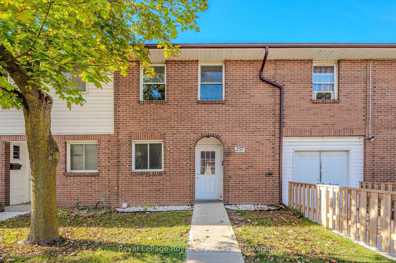 Property Photo: 31 Greengate Road 257 ON N1H 6R3