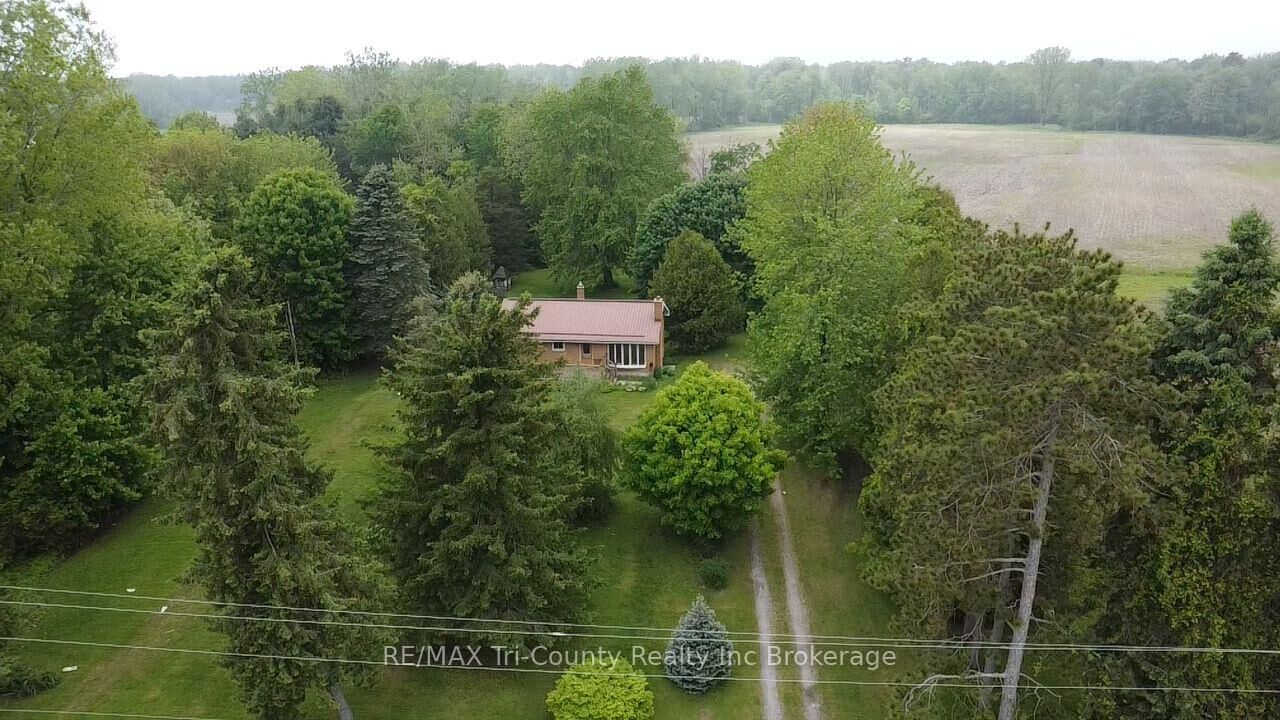 Property Photo: 889 Norfolk County 28 Road ON N0E 1G0
