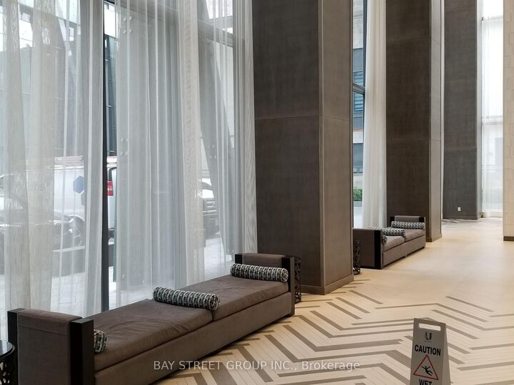 Property Photo: 65 St Mary Street 2501 ON M5S 0A6