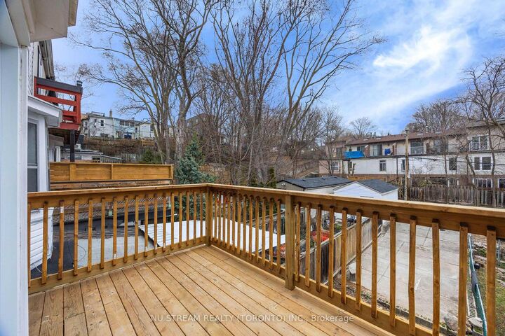 Property Photo:  393 Jones Avenue Upper Unit  ON M4J 3G5 