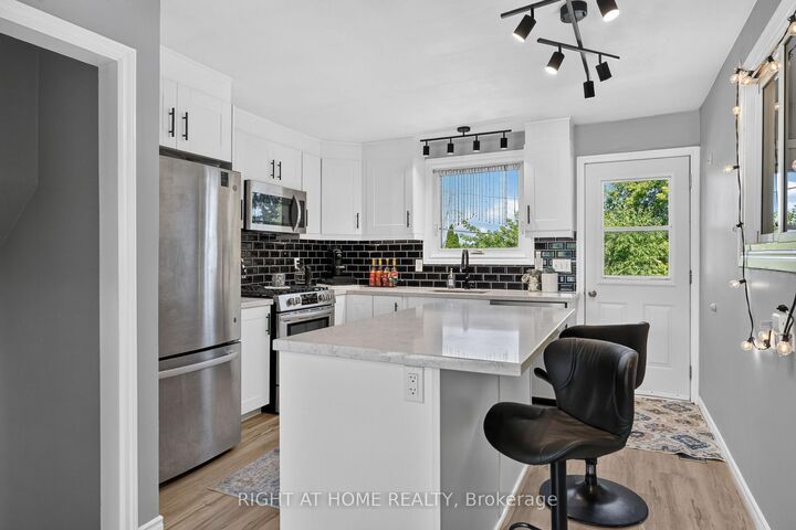 Property Photo: 541 River Road S ON K9J 1E6