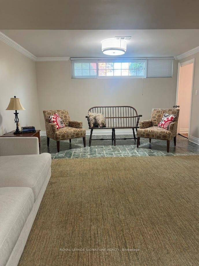 Property Photo:  31 Whitelock Crescent Bsmt  ON M2K 1V9 