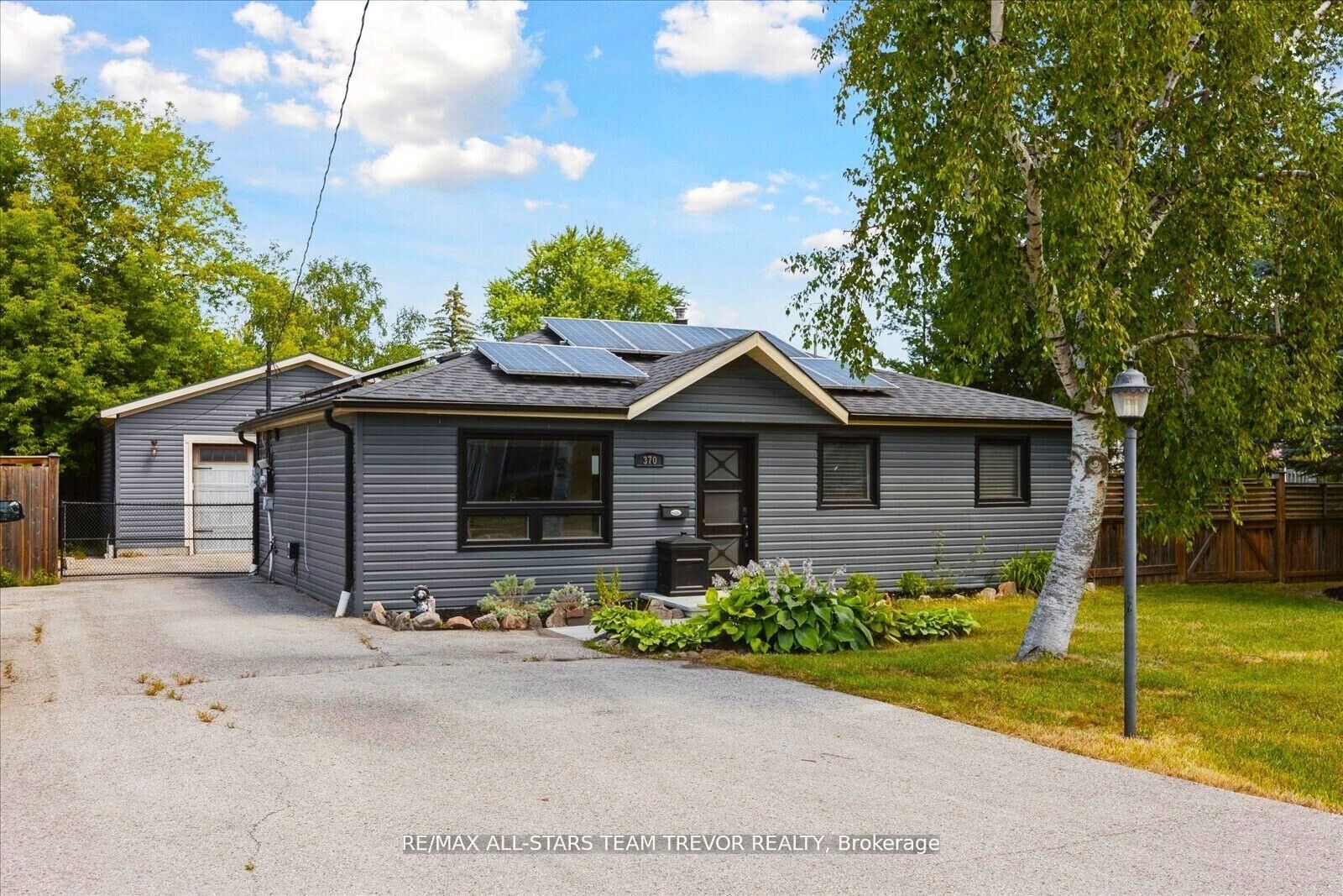 Property Photo:  370 Adeline Drive  ON L4P 3C3 